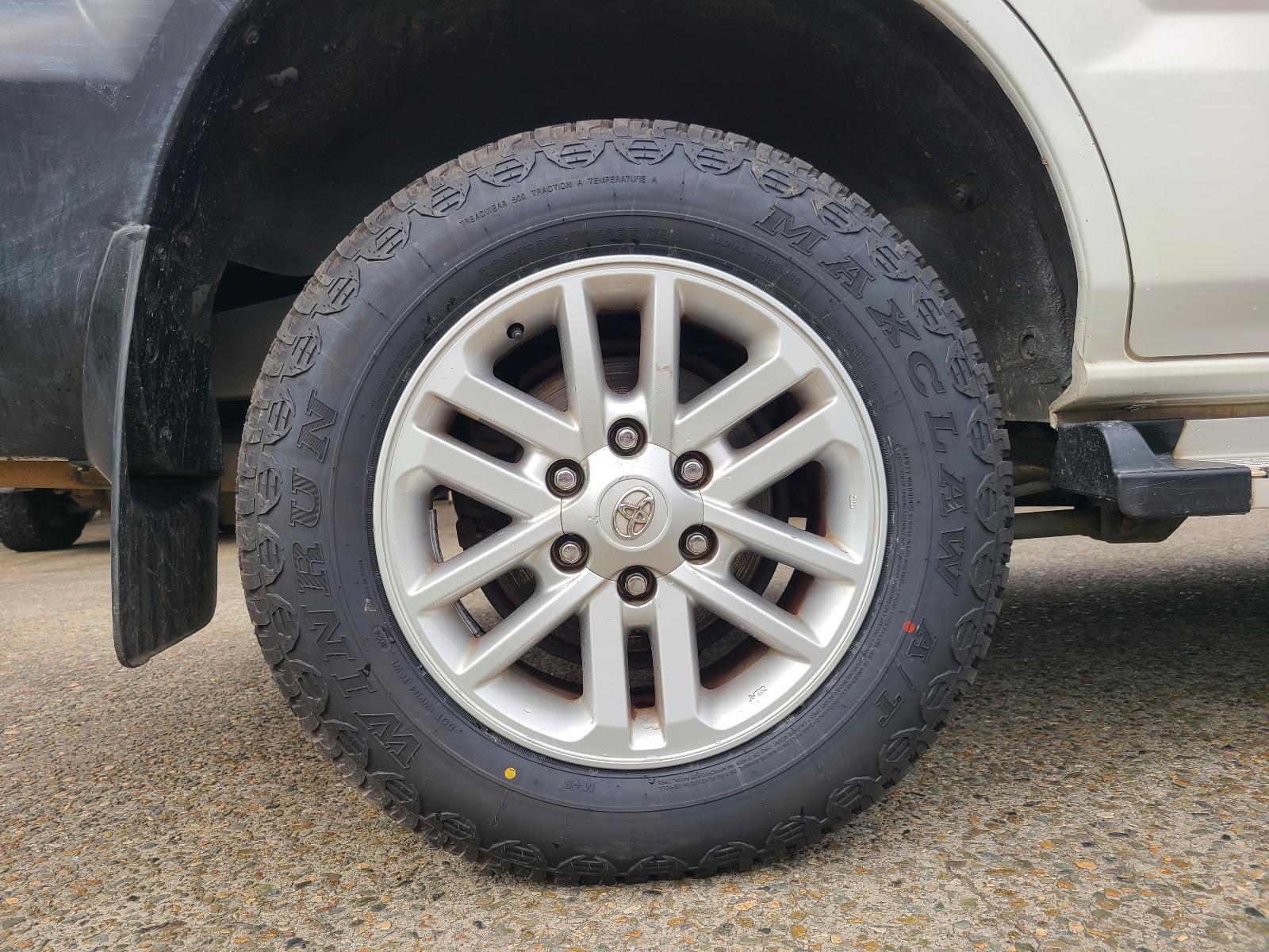 View Toyota Prado 2004 4 Door Station Wagon