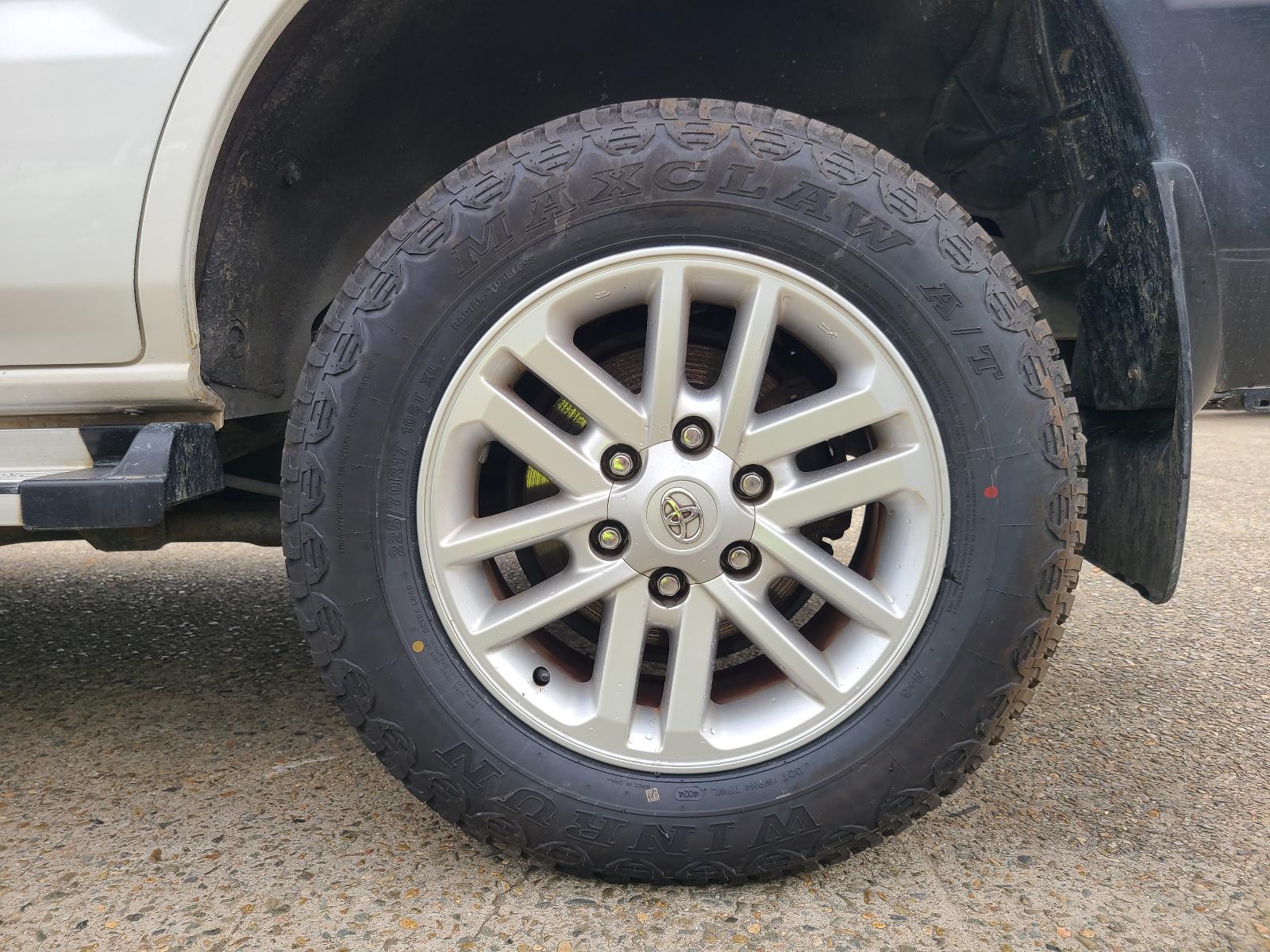View Toyota Prado 2004 4 Door Station Wagon