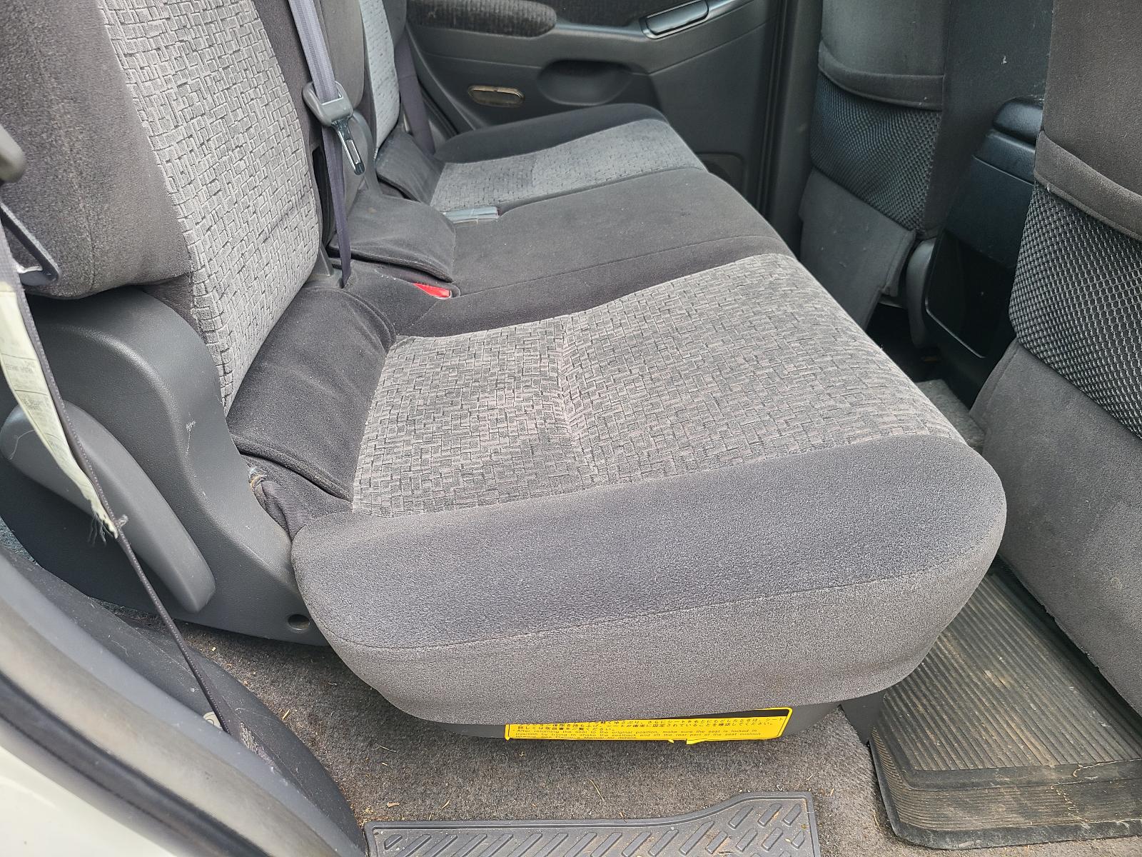 View Toyota Prado 2004 4 Door Station Wagon