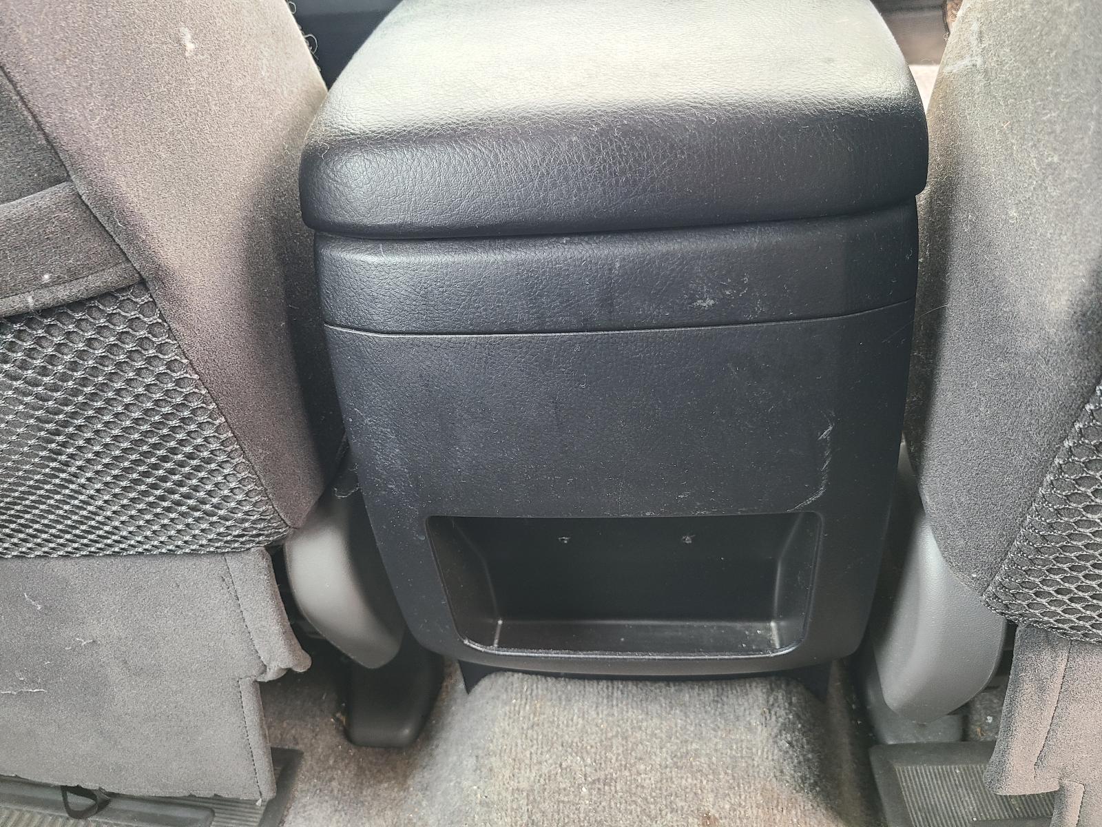 View Toyota Prado 2004 4 Door Station Wagon