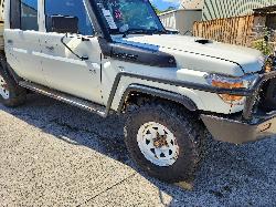 View Toyota Landcruiser 2013