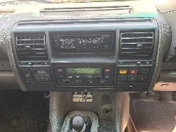 View Land Rover Discovery 2000 4 Door Station Wagon