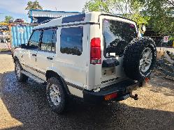 View Land Rover Discovery 2000 4 Door Station Wagon