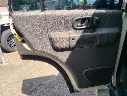 View Land Rover Discovery 2000 4 Door Station Wagon