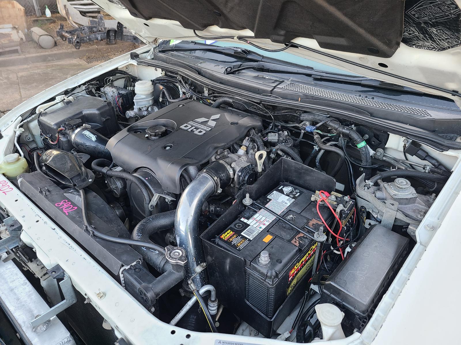 View Mitsubishi Triton 2012  