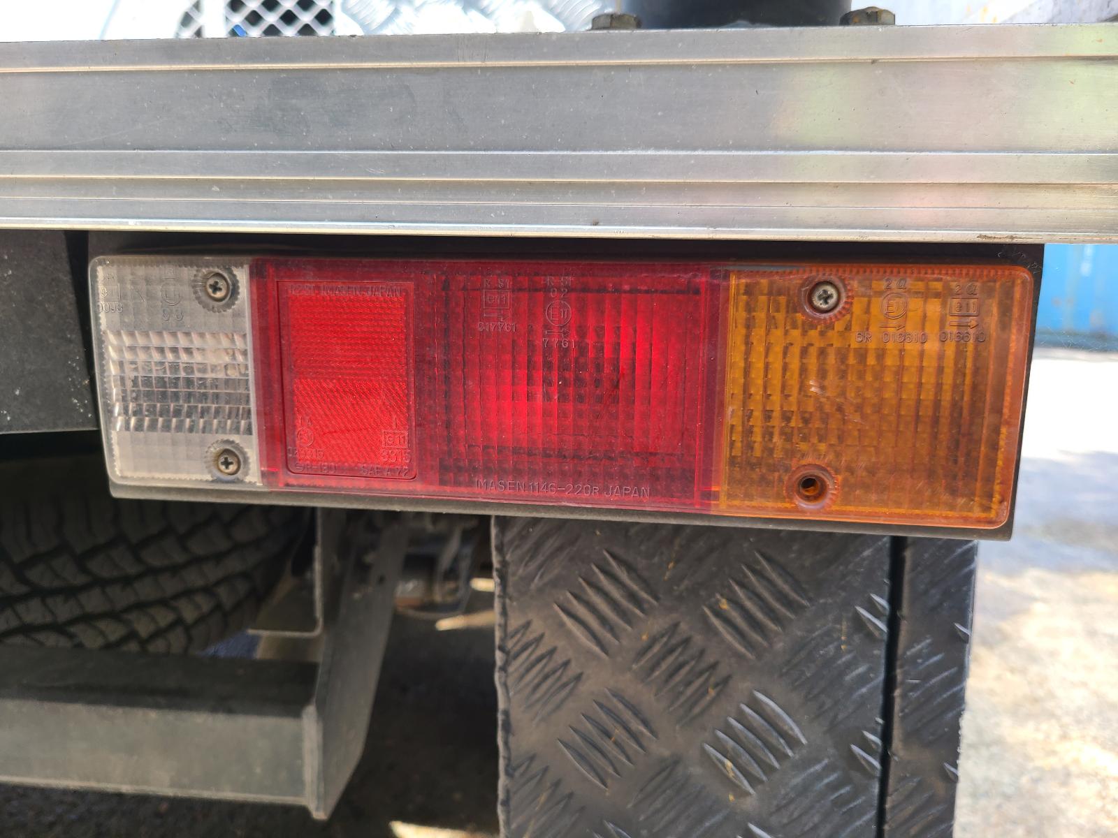 View Mitsubishi Triton 2012  