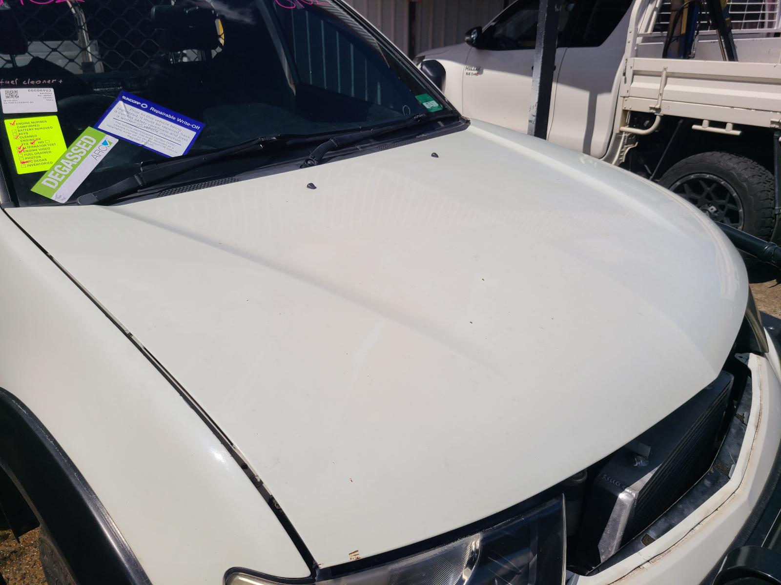 View Mitsubishi Triton 2012  