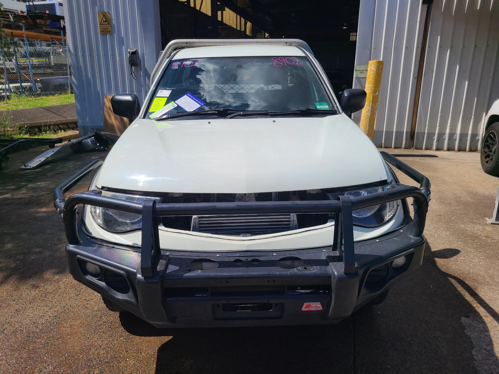 View Mitsubishi Triton 2012  