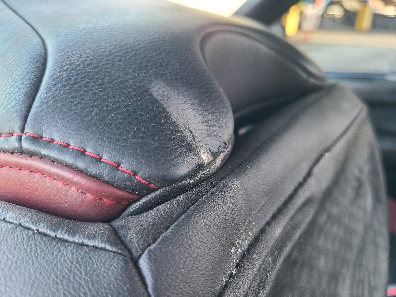 View Mitsubishi Triton 2012  
