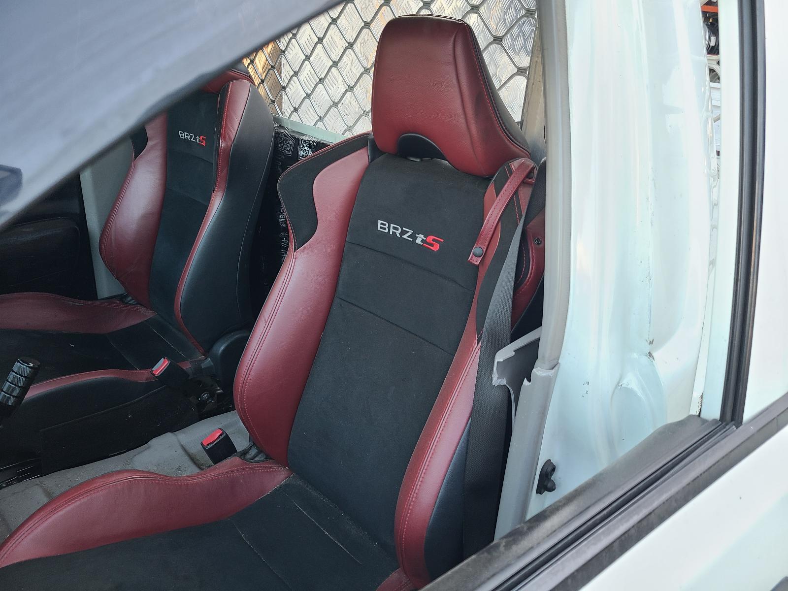 View Mitsubishi Triton 2012  