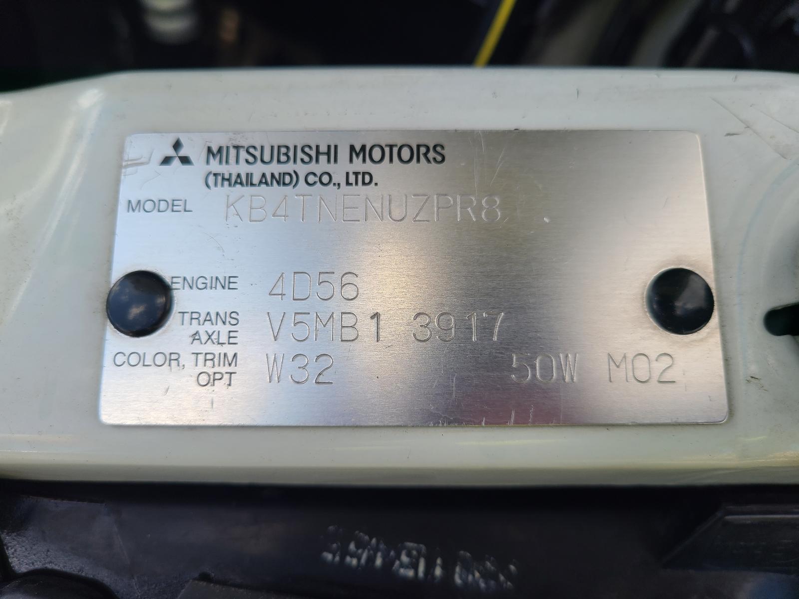 View Mitsubishi Triton 2012  