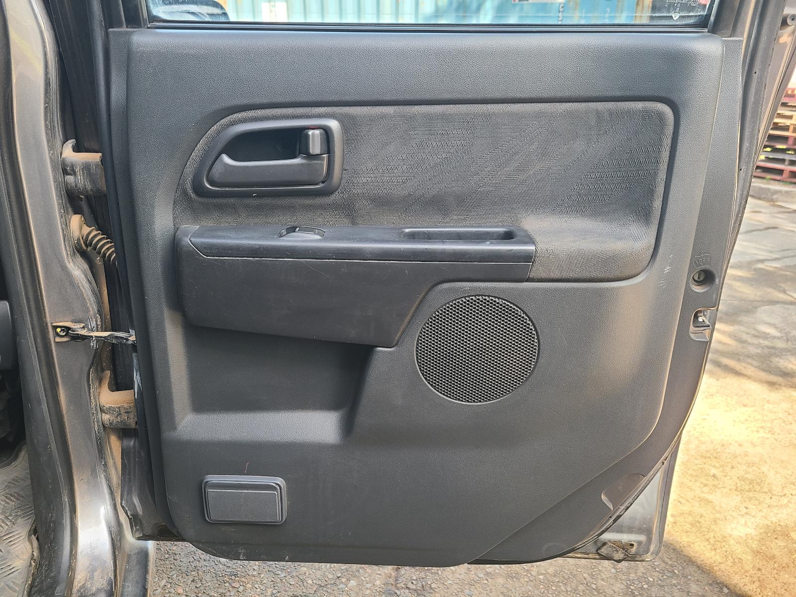 View Holden Colorado 2010  