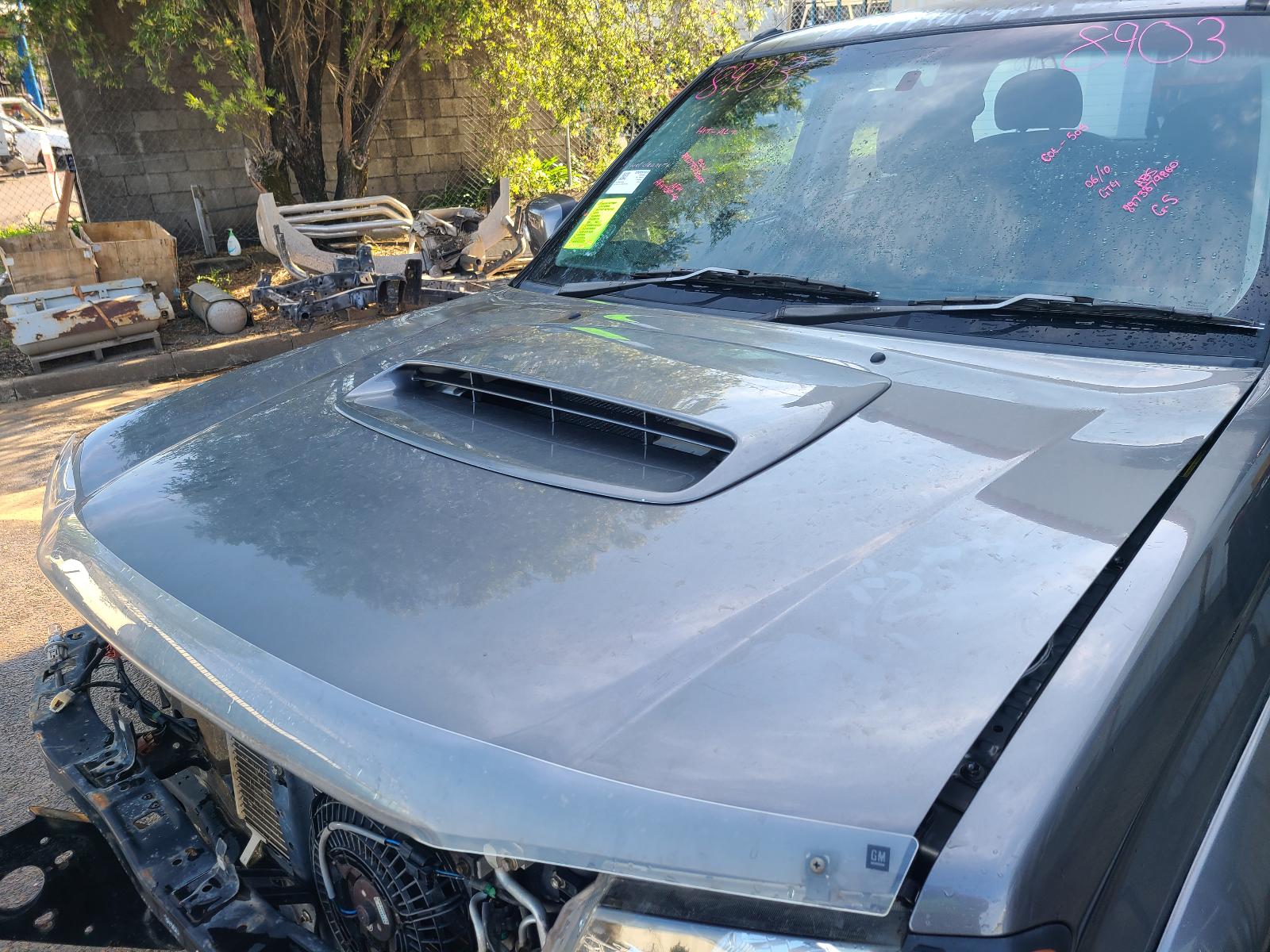 View Holden Colorado 2010  