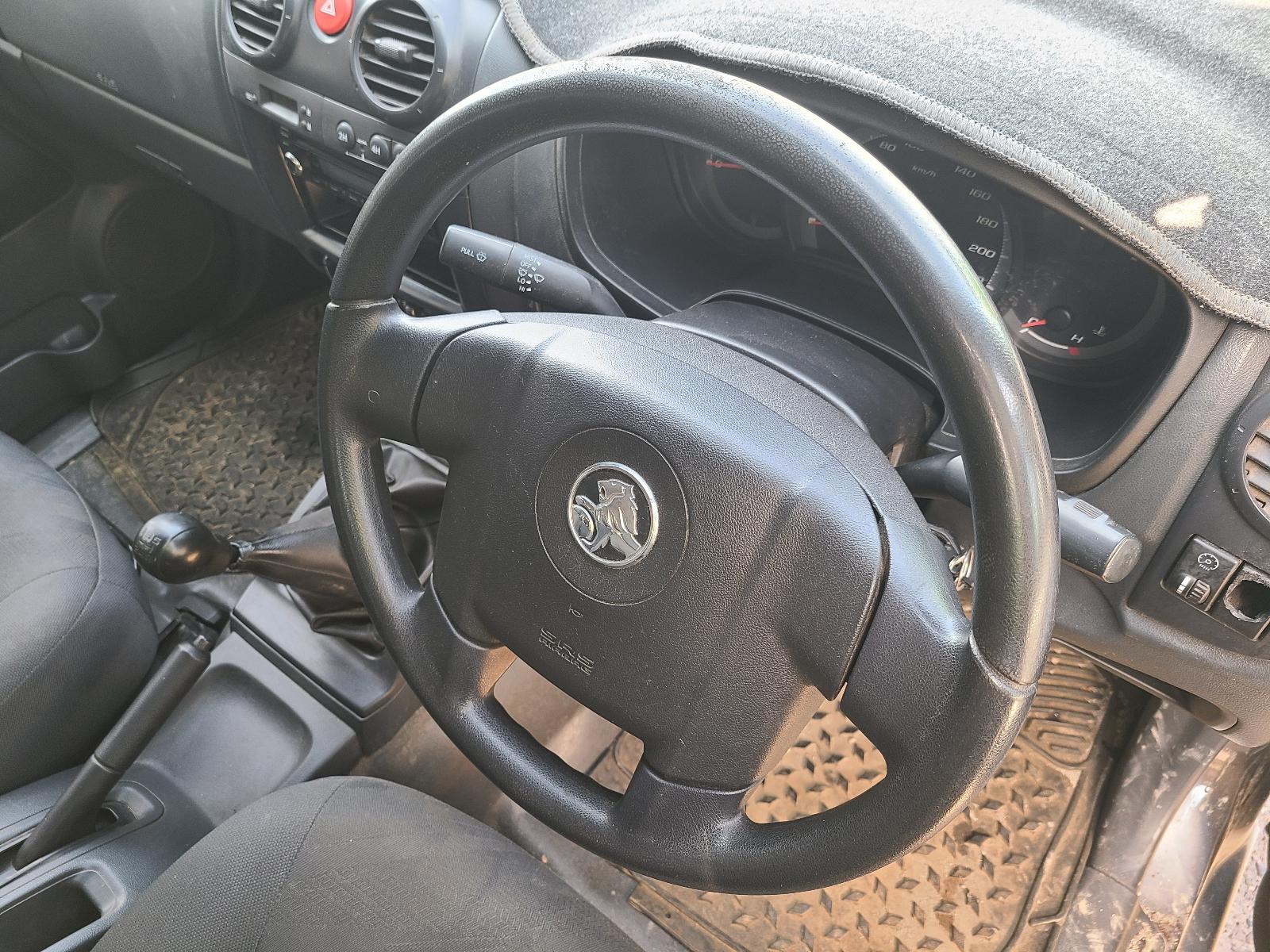 View Holden Colorado 2010  
