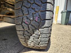 View Nissan Navara 2004 4 Door Utility