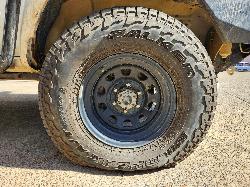 View Nissan Navara 2004 4 Door Utility