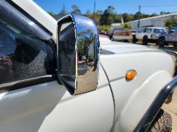 View Nissan Navara 2004 4 Door Utility