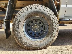 View Nissan Navara 2004 4 Door Utility