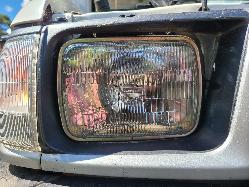 View Toyota Hilux 2001  