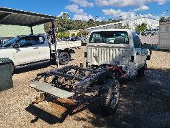 View Toyota Hilux 2001  