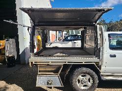 View Nissan Navara 2013 4 Door Utility
