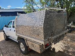 View Nissan Navara 2013 4 Door Utility