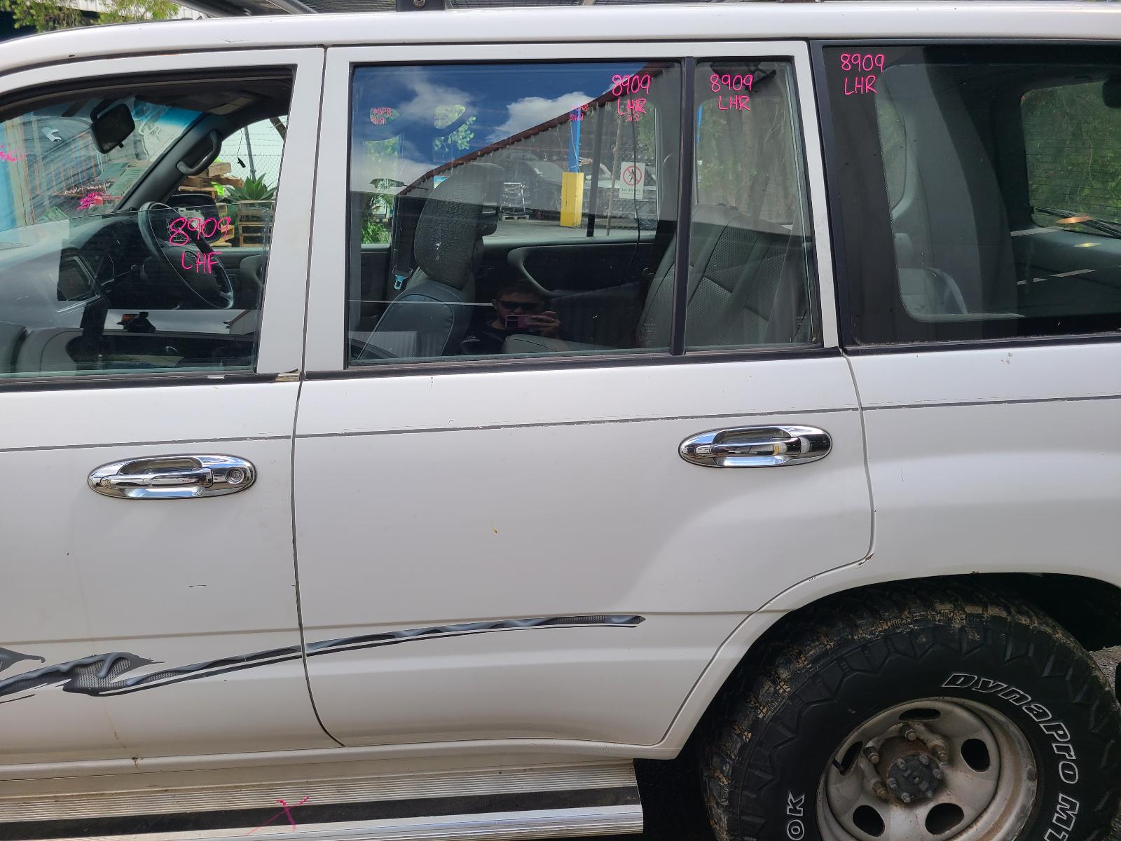 View Toyota Landcruiser 2002 4 Door Station Wagon