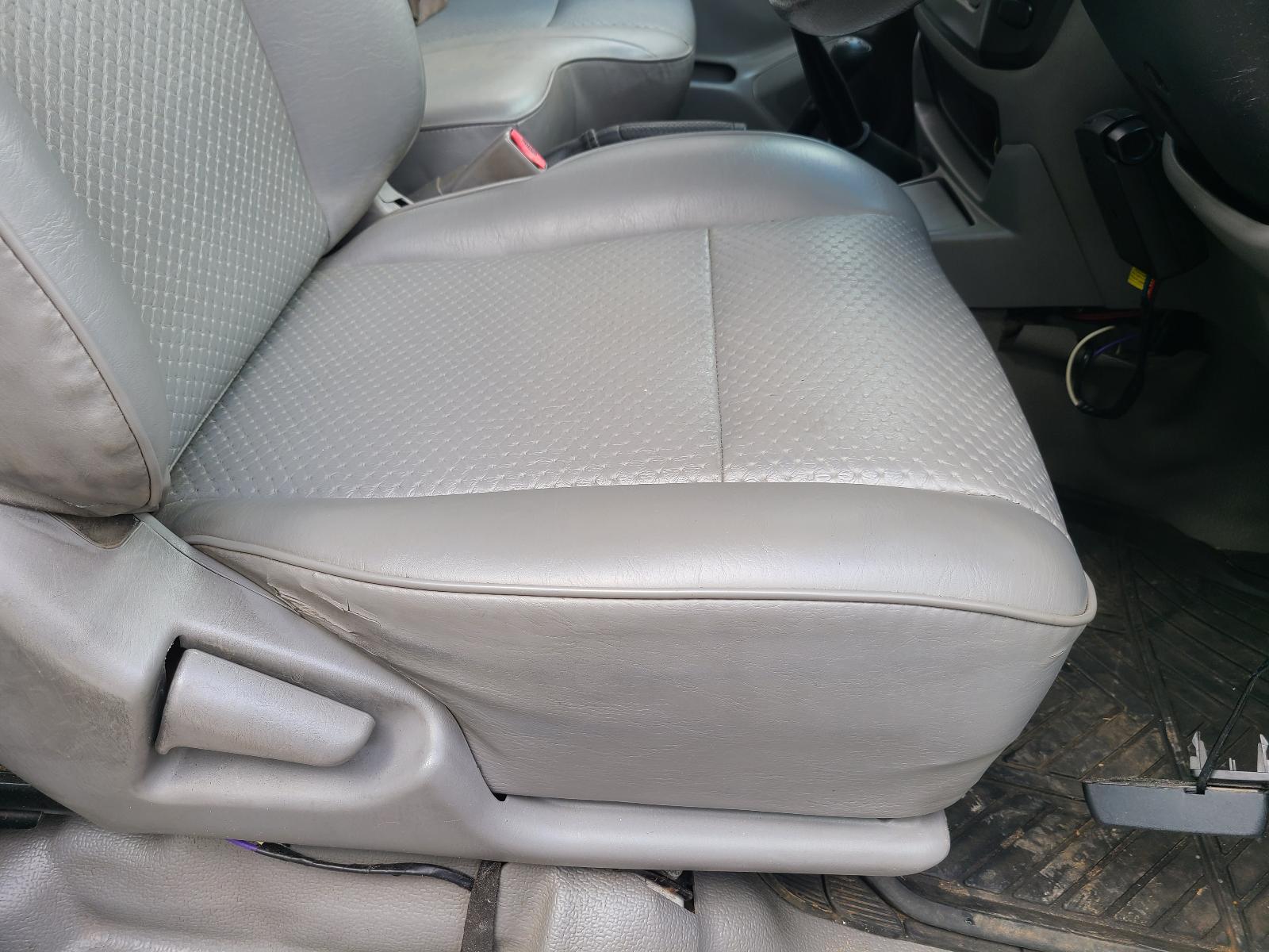 View Toyota Landcruiser 2002 4 Door Station Wagon