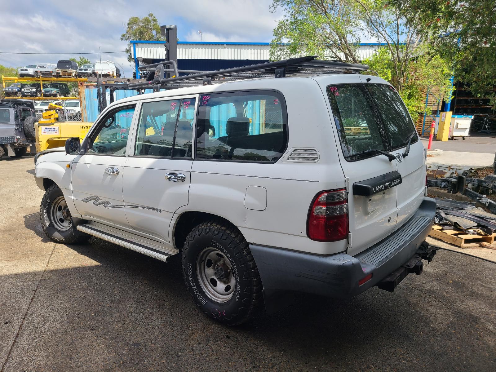 View Toyota Landcruiser 2002 4 Door Station Wagon