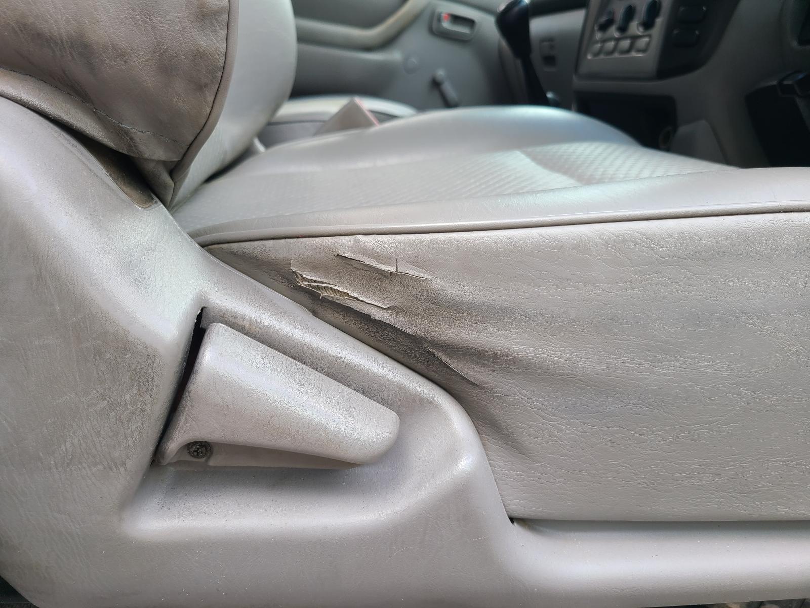 View Toyota Landcruiser 2002 4 Door Station Wagon