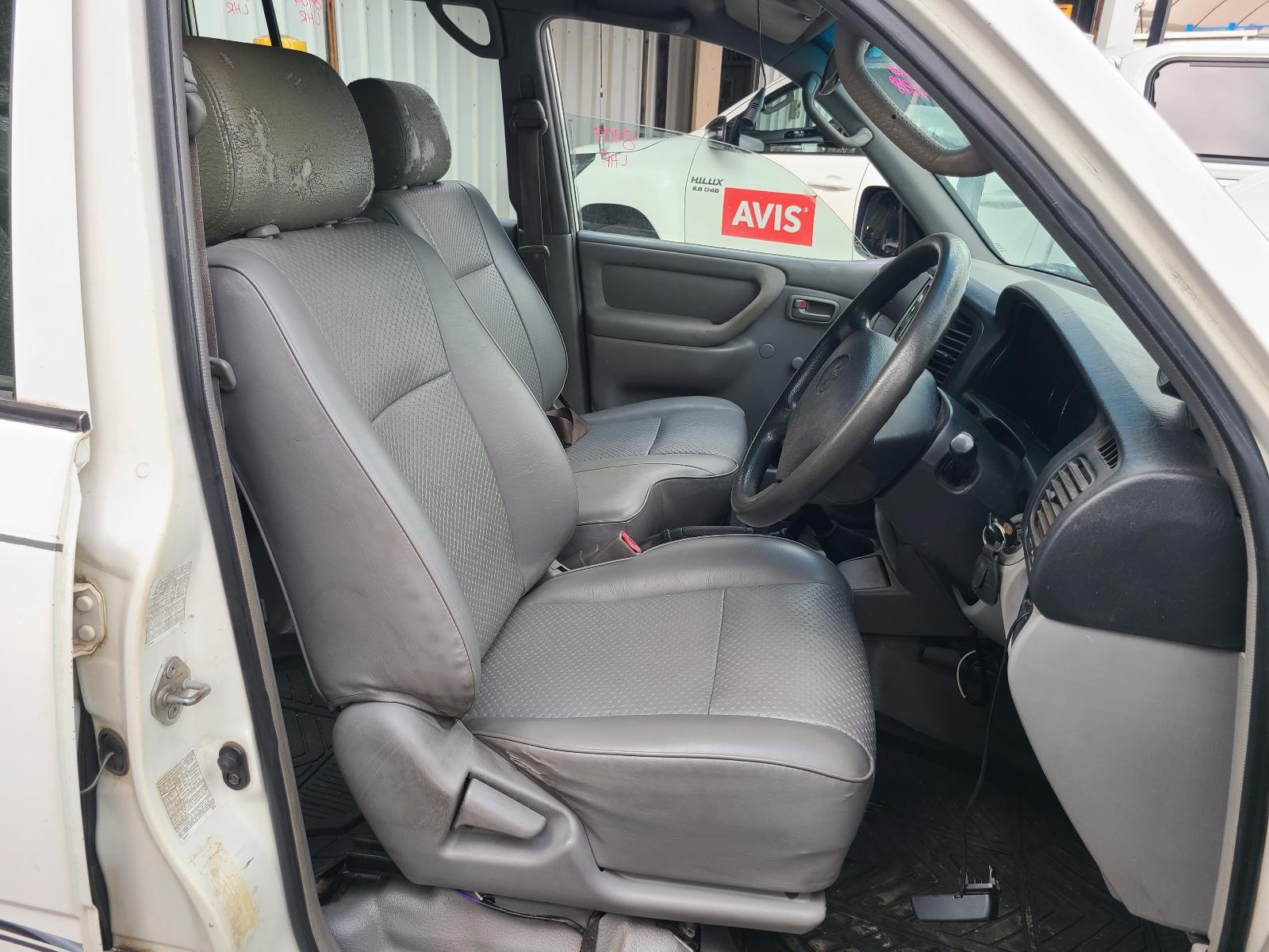 View Toyota Landcruiser 2002 4 Door Station Wagon