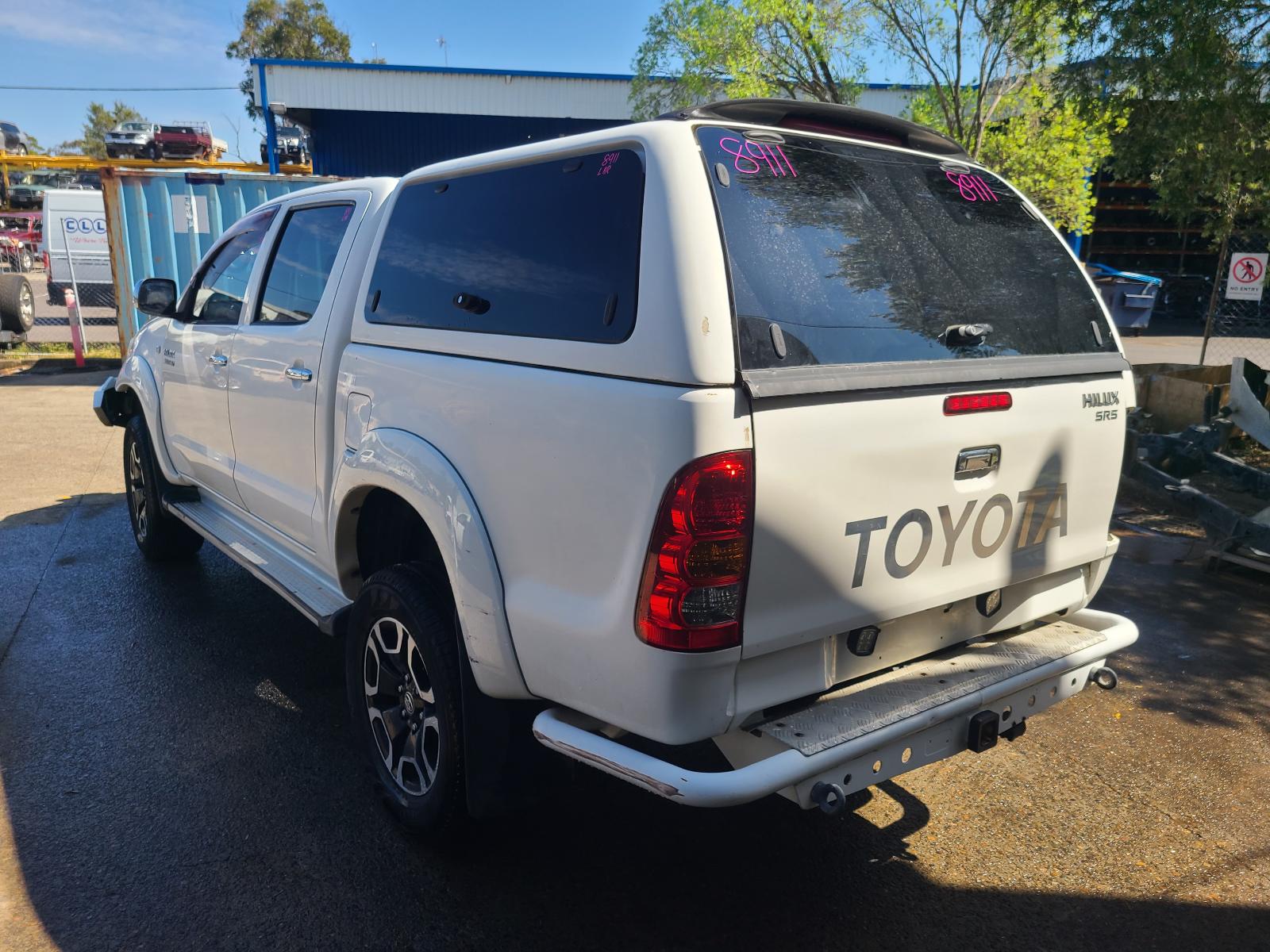 View Toyota Hilux 2011  