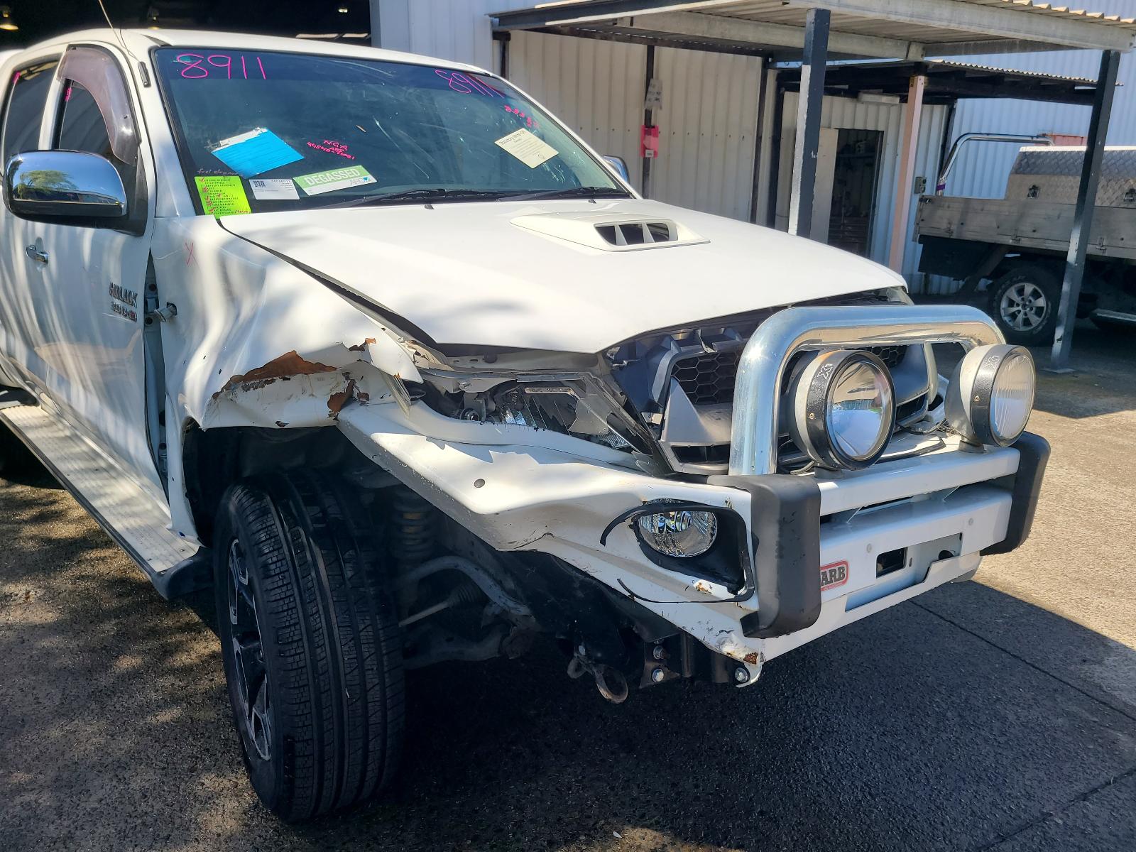 View Toyota Hilux 2011  