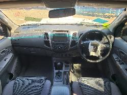 View Toyota Hilux 2011  
