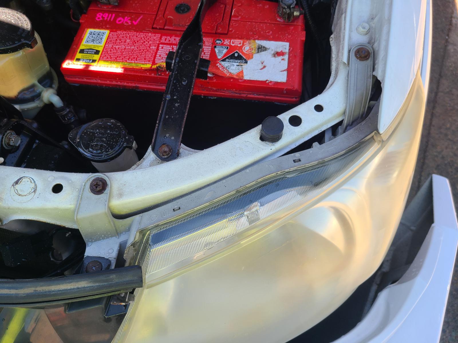 View Toyota Hilux 2011  