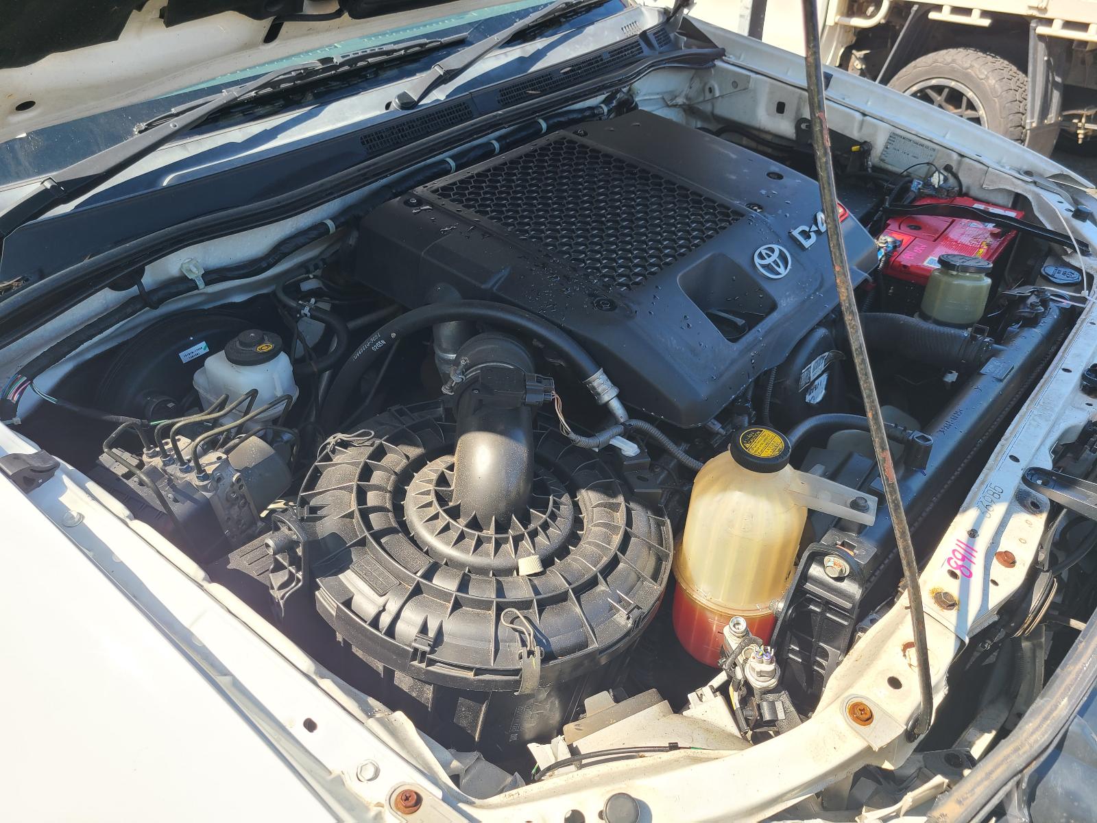 View Toyota Hilux 2011  