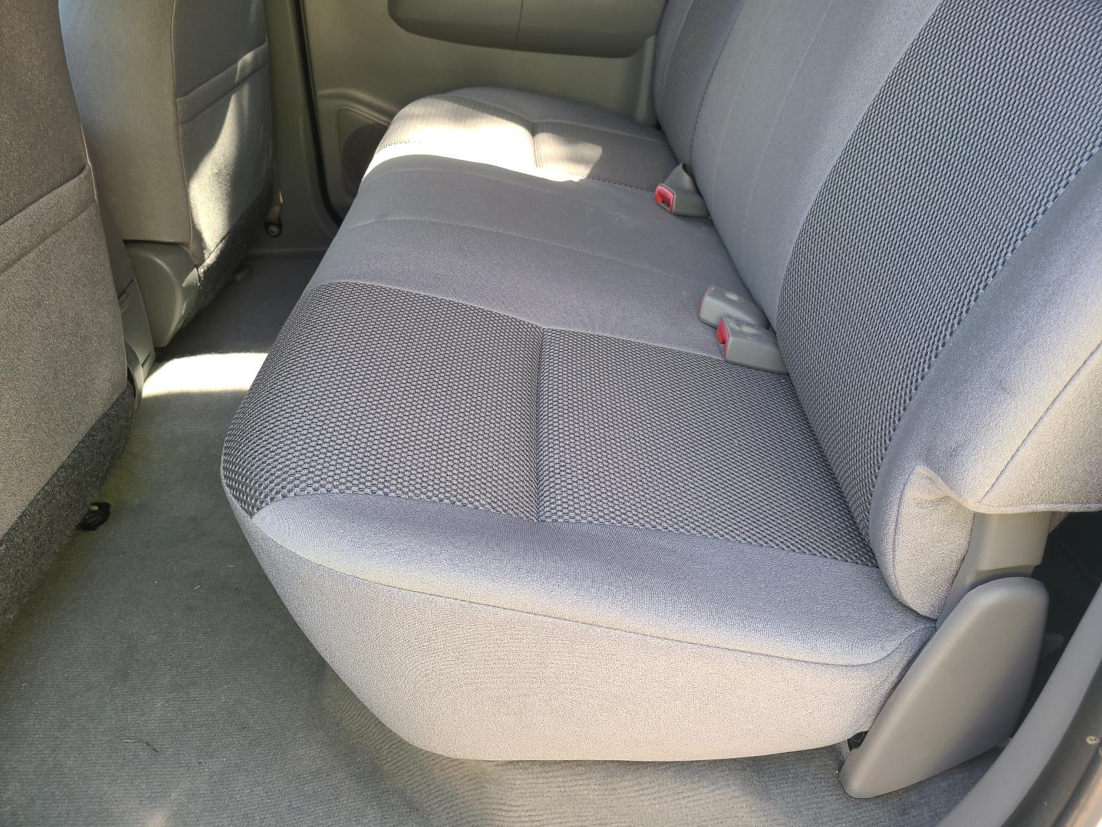 View Toyota Hilux 2011  