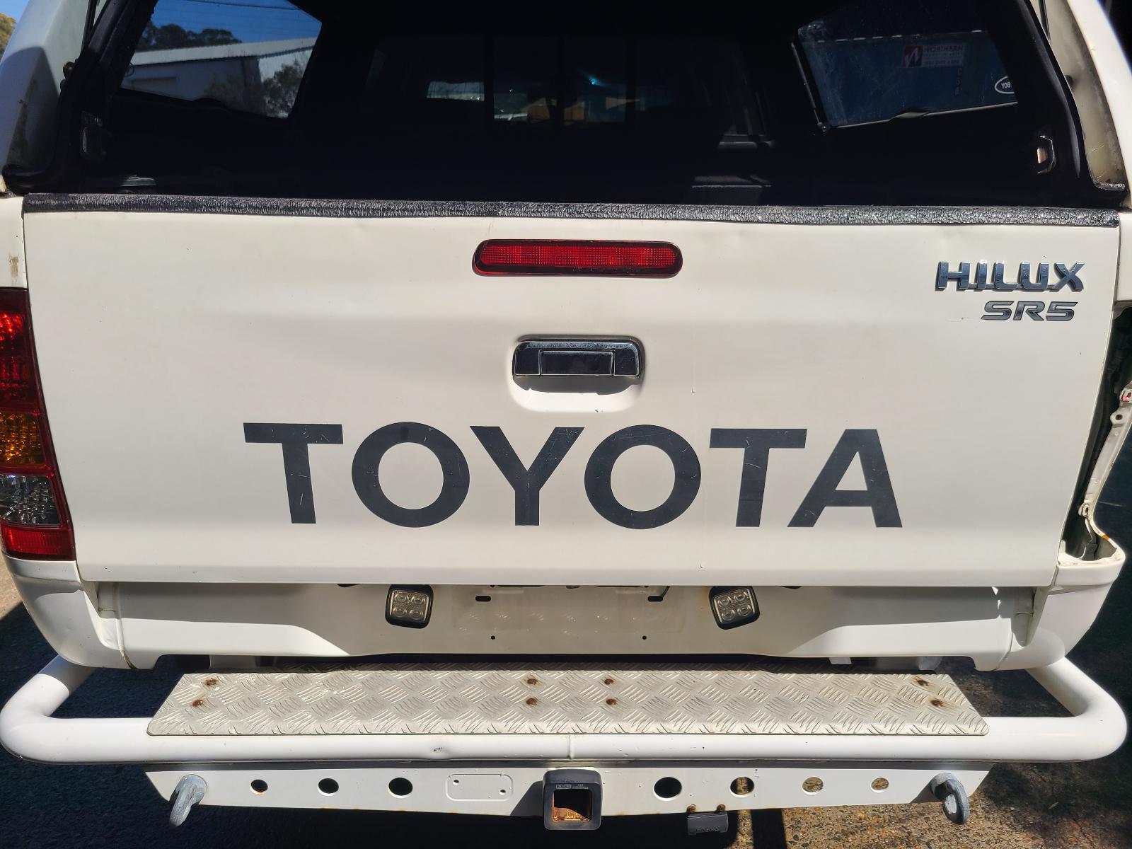 View Toyota Hilux 2011  