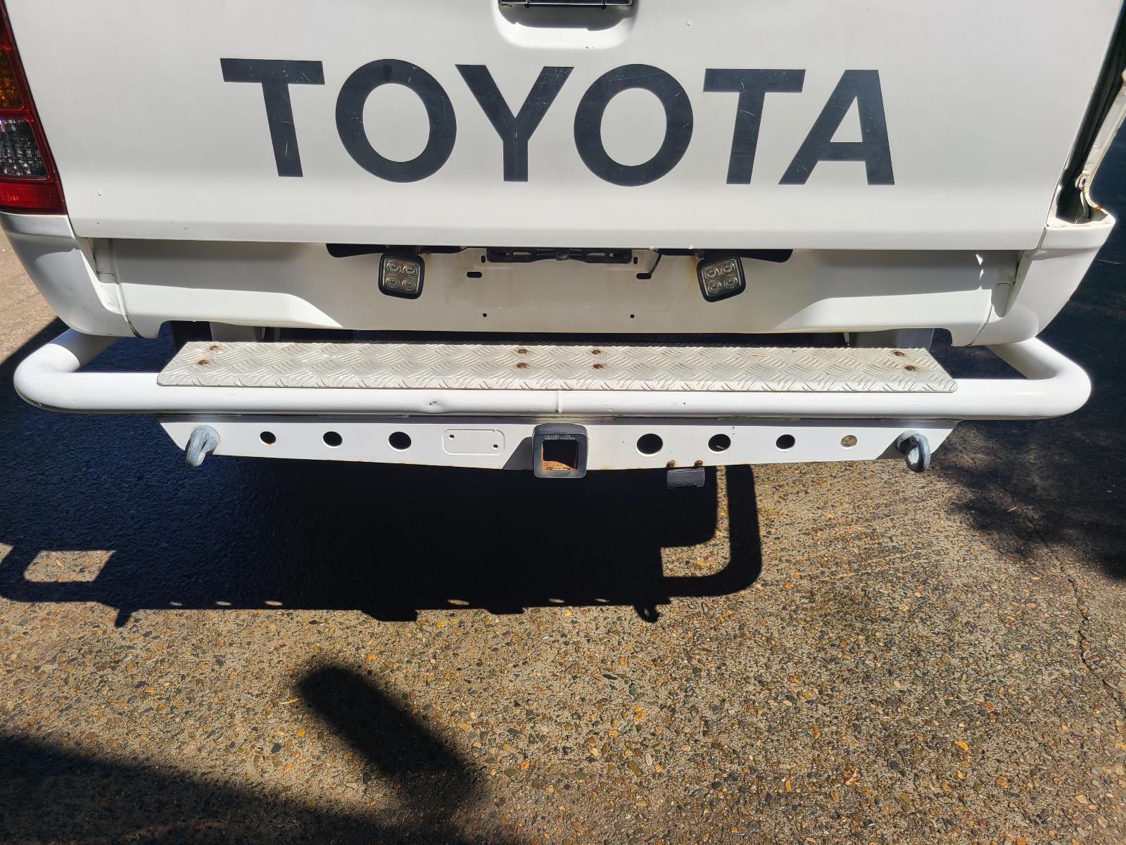 View Toyota Hilux 2011  