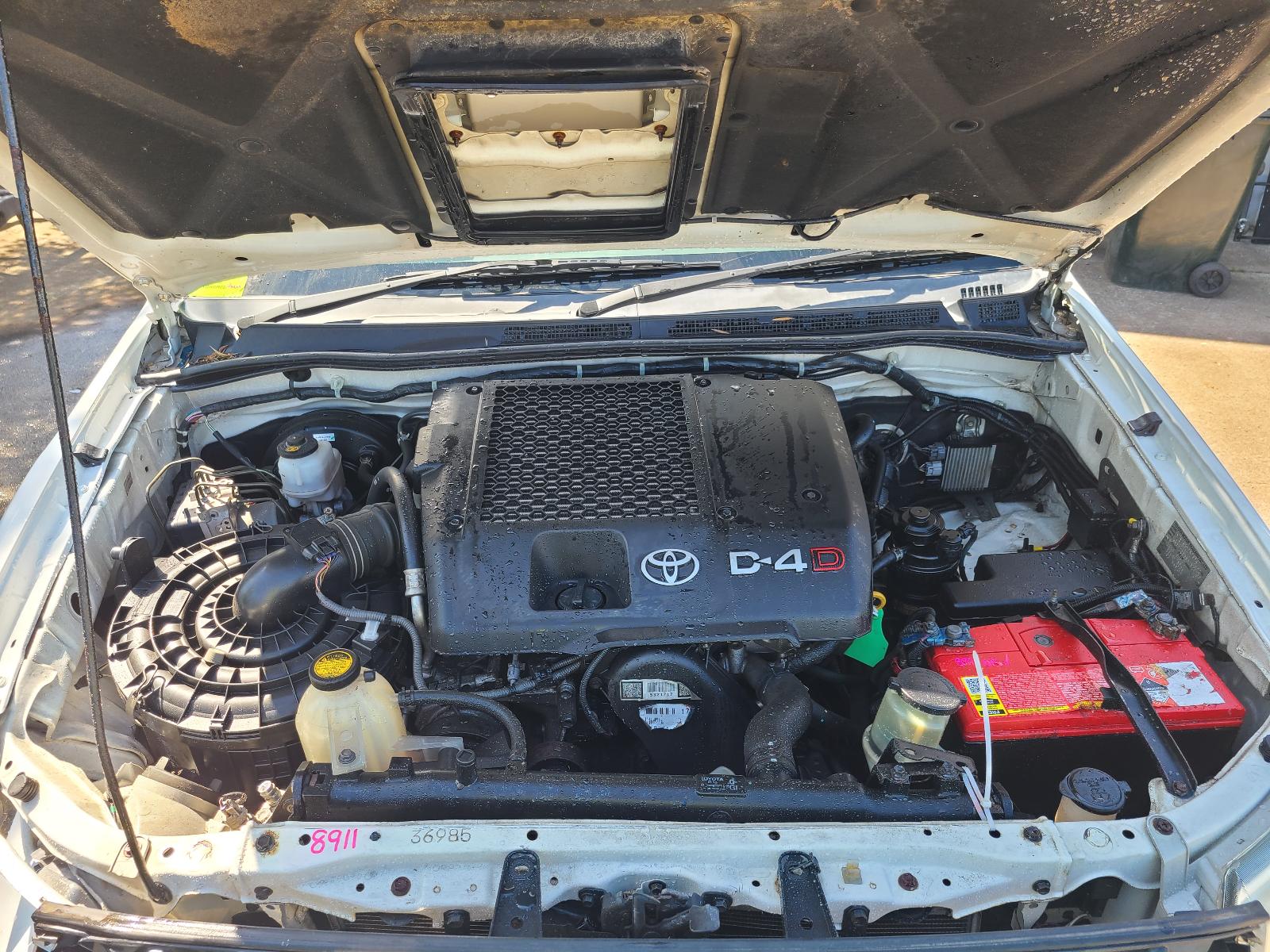 View Toyota Hilux 2011  