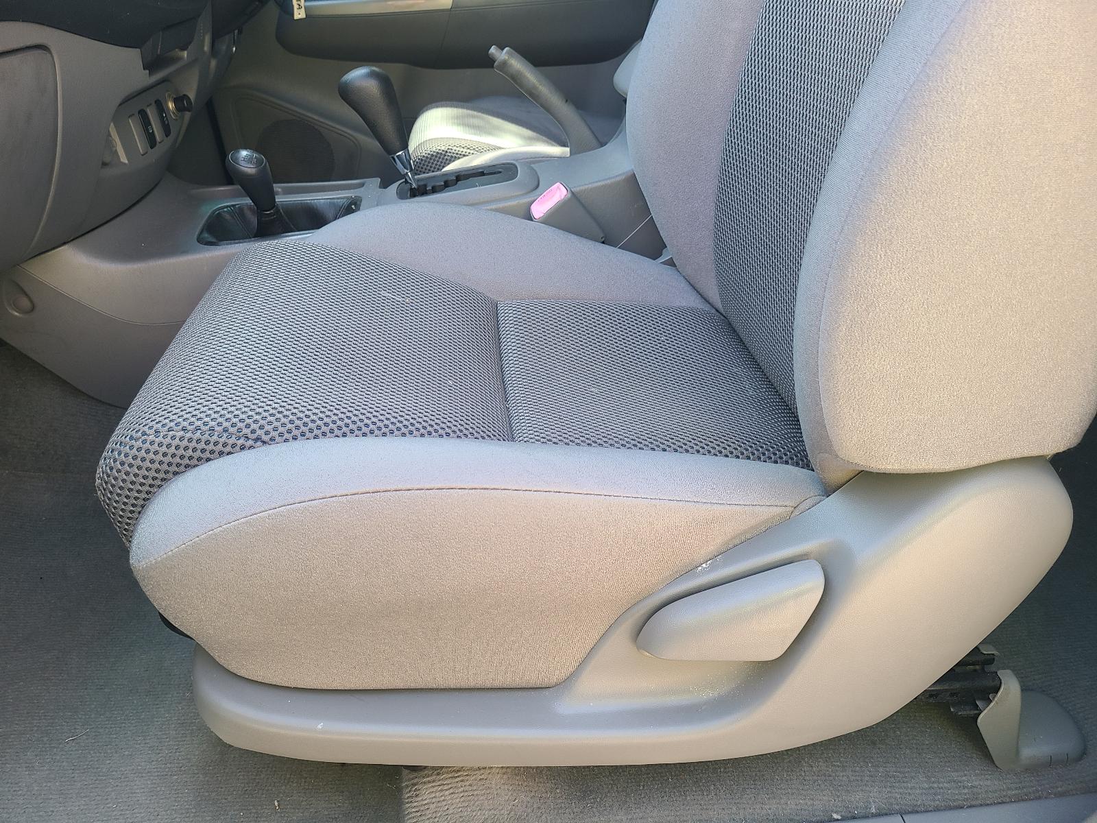 View Toyota Hilux 2011  