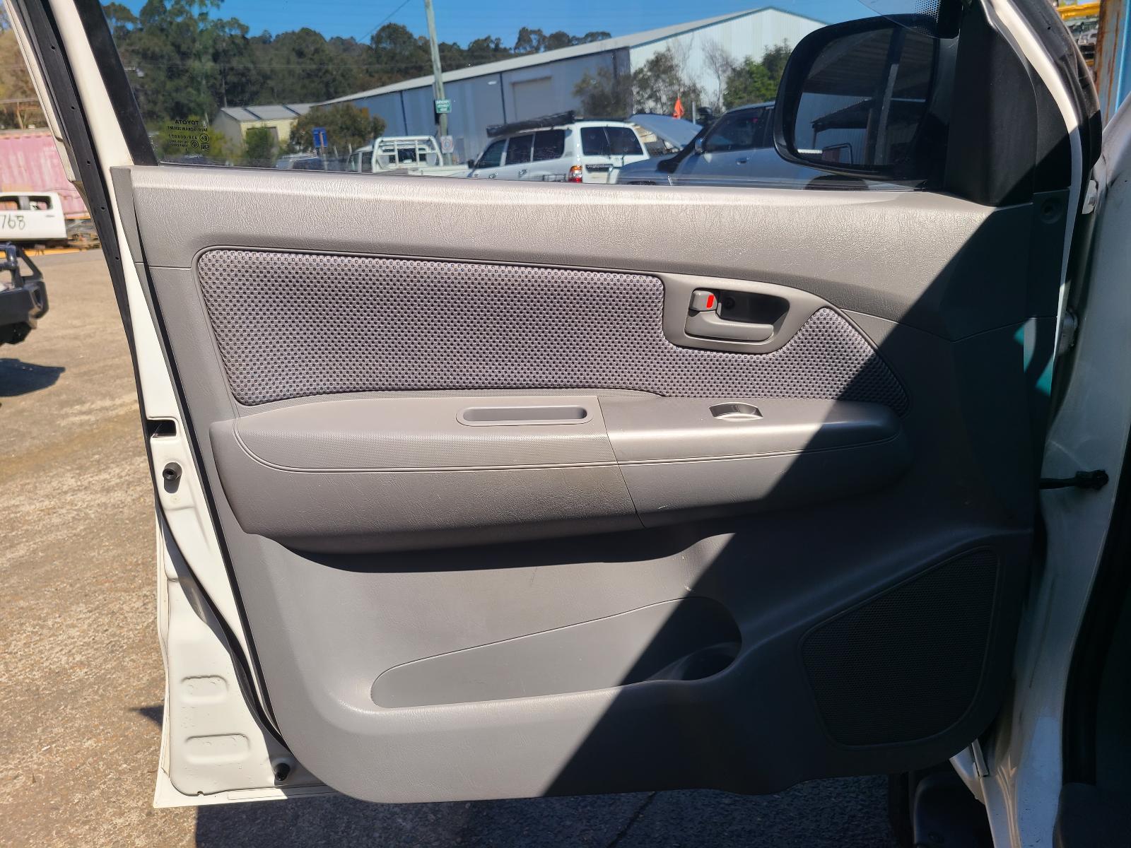 View Toyota Hilux 2011  
