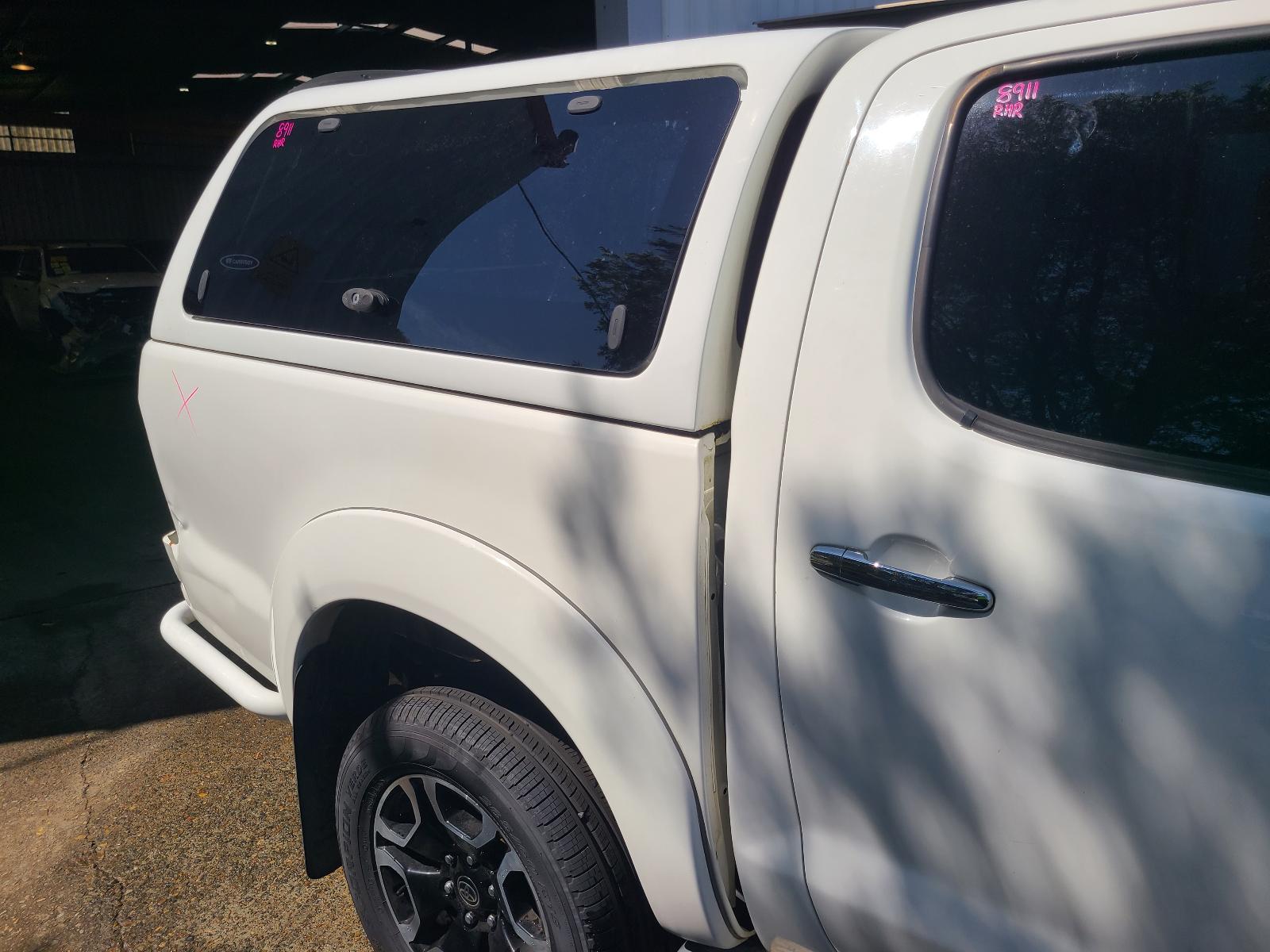 View Toyota Hilux 2011  