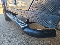 View Land Rover Defender 2013