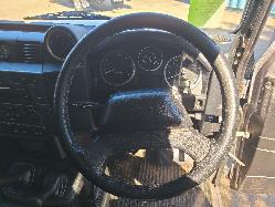 View Land Rover Defender 2013