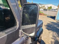 View Land Rover Defender 2013