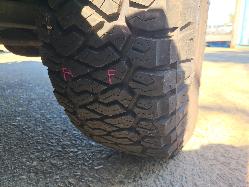 View Land Rover Defender 2013