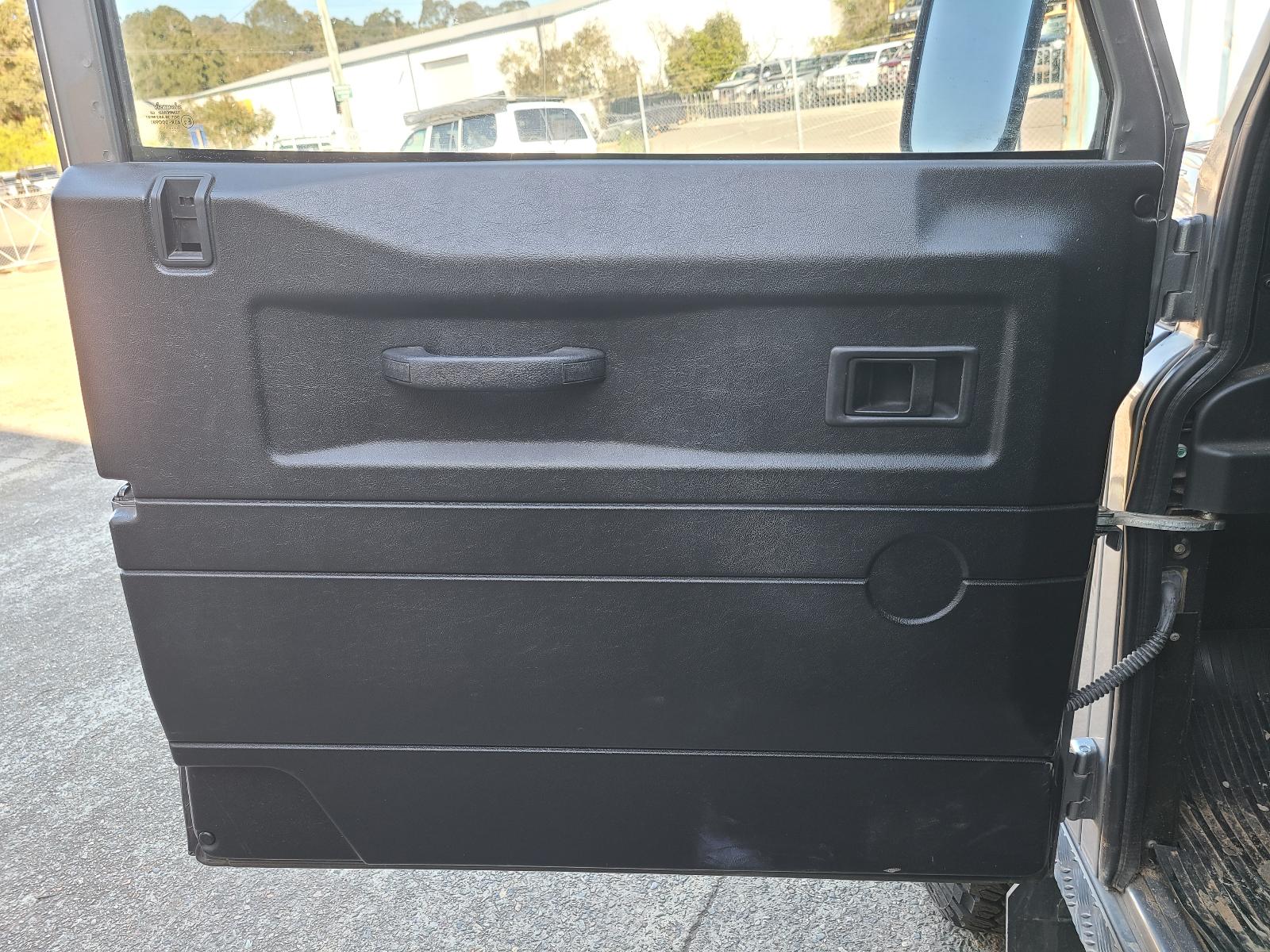 Land Rover Defender 2013 View Land Rover Defender 2013