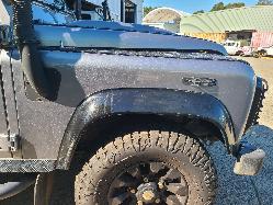 View Land Rover Defender 2013