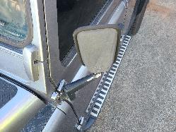 View Land Rover Defender 2013